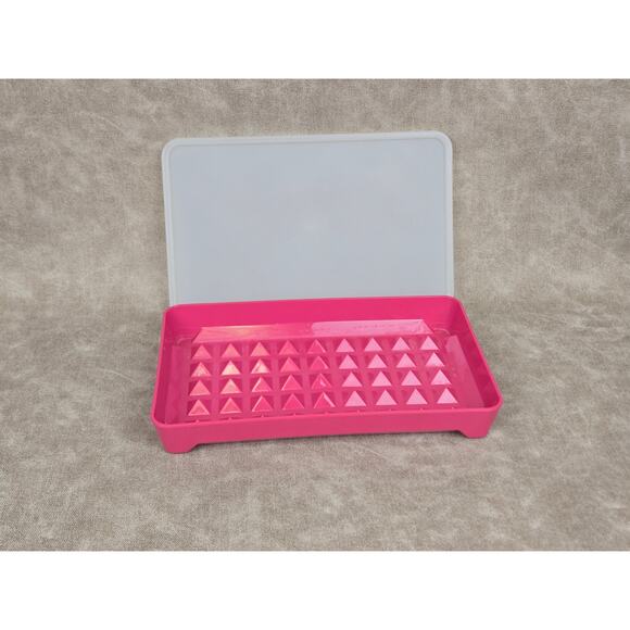 Tupperware Hot Dog Keeper Pink - Picture 1 of 4